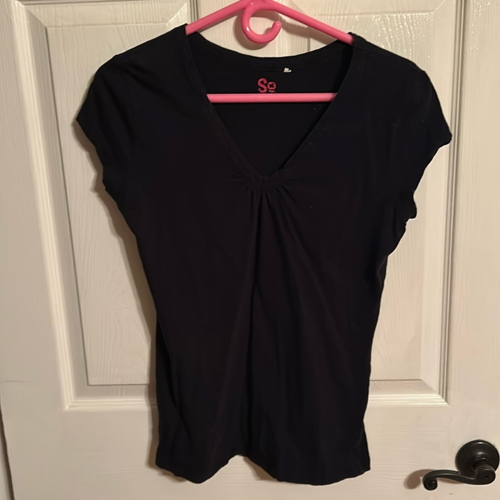 So women’s tee